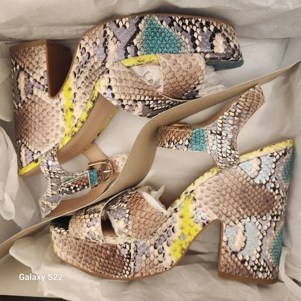 Kate Spade New York Grace Platform Sandals. NIB. Size: Various